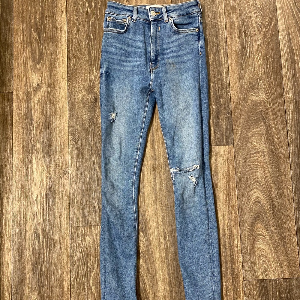 Women’s Zara Skinny Jeans - Size 2